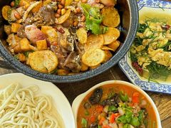 -老钟家烤羊排·敦伊阁清真餐厅胡羊焖饼