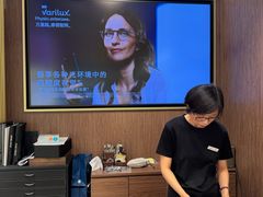 -LensCrafters亮视点(东方新天地店)