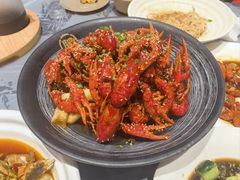 -肥肥虾庄·金牌油焖大虾(杨园滨江时代walk店)
