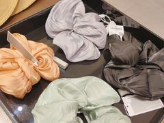 -URBAN REVIVO(七宝领展广场店)