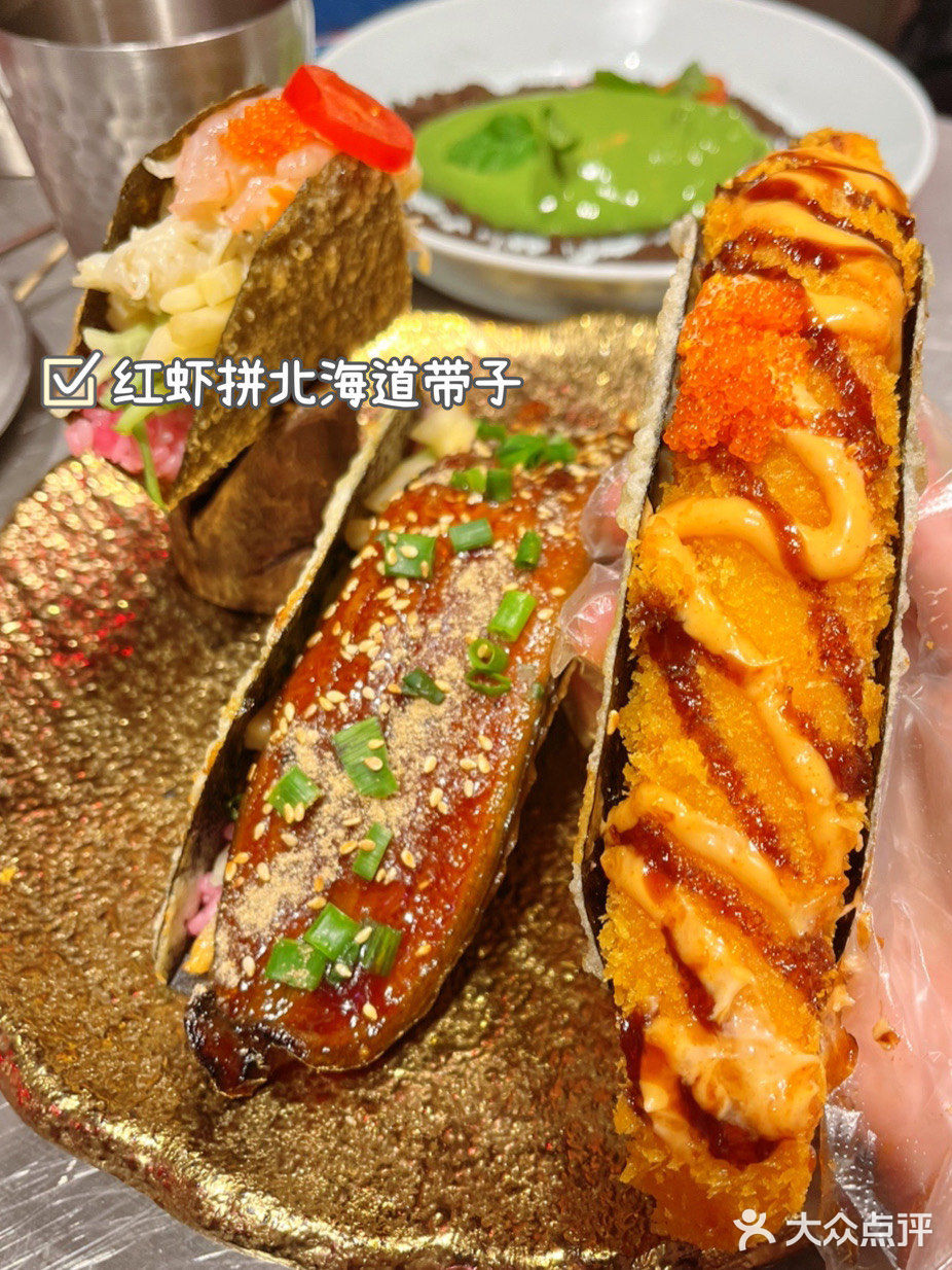 广州美食  比脸还大的巨型鳗鱼日式taco