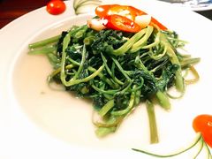 -Lam Vien Restaurant