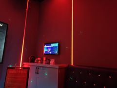 -唯爱KTV聚会餐厅(仙林东城汇店)