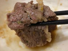 现切鲜嫩牛肉-为什么牛潮汕牛肉火锅(万胜广场店)