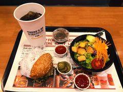 -The Habit Burger Grill 哈比特汉堡(世博店)