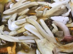 -菌之家·专业纯野生菌火锅·特色炒菌
