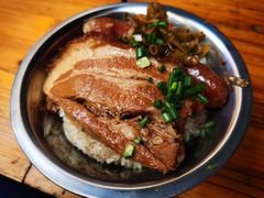 -梁阿婆廿年老牌扣肉糯米饭