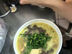-文山荷鲜居(翠湖店)