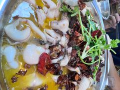 -何哥鲜鱼餐厅(龙湖花园店)