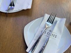 -LES ELITES 英集荟(南京西路店)