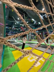 -反弹蹦床公园·亲子乐园·团建·派对(尚品奥莱店)