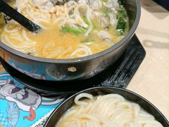 -灵芝妹子海鲜米线(劳动公园店)