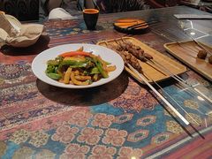 -乡村馕坑肉·烧烤·新疆菜·本地人更爱吃(阿勒泰首店)