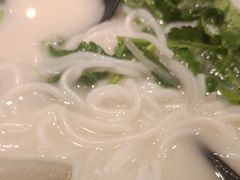 -肥汁米蘭香港米线(定西路店)
