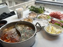 -德林酸菜鱼火锅(南丹店)