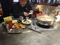 -马路牙子烧烤音乐酒馆(望京店)