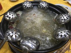 -濠轩阁特色生蚝火锅(水湾路店)
