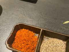 -铭牛烧肉·和牛海鲜自助(高新月牙湖店)