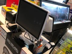 -周黑鸭(北京海淀区新中关店)