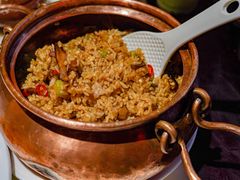 铜锅牛肝菌土豆炒饭-蔼若春.传承三十年云南菜(金碧公园店)