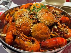 -肥肥虾庄·金牌油焖大虾(汉街SKP店)