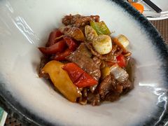 松茸酱香牦牛肉-丽江悦榕庄酒店-明月·雪山庭院餐厅