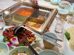 -巴渝瓦肆重庆鲜火锅(宝龙环湖店)