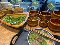 -云阿蛮云南生烫牛肉米线(奉贤路店)