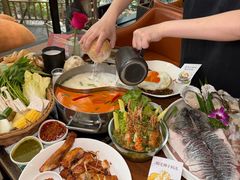 -樾餐厅泰式海鲜火锅(民歌湖店)