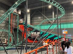 -极限PLAY运动娱乐新世界·团建派对潮玩休闲馆·室内蹦极高空游乐园