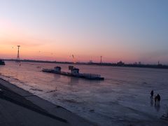 -人民防洪胜利纪念塔