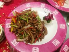 黑椒双葱爆牛柳-稻香酒家·33年老字号·港式粤菜(富邦中心店)