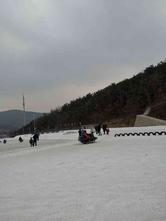 大连岔鞍嬉雪乐园图片