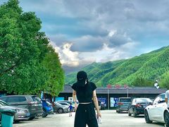 -安吉龙王山峡谷漂流