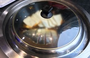 Stewed Fish and Pork Ribs in Iron Pot