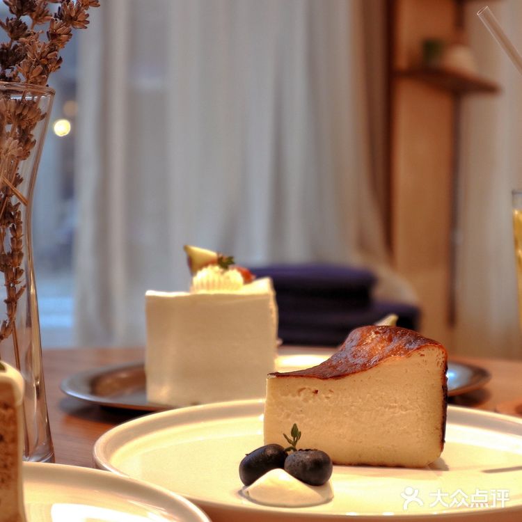 EÀU CAFE ｜“老”ins日式网红店