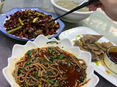 -洪霞餐馆