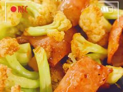 -新大咀港式茶餐厅(宝山万达店)