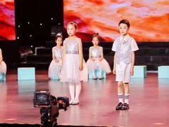 -小荧星艺校(浦东中环分校)