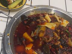 -晓彭肥肠鸡·泡椒鸡火锅(水木天地店)