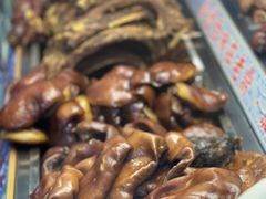 -老鼎万春卤菜(五代传承创始老店)