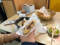 -闫家驴肉老店(华电一校店)