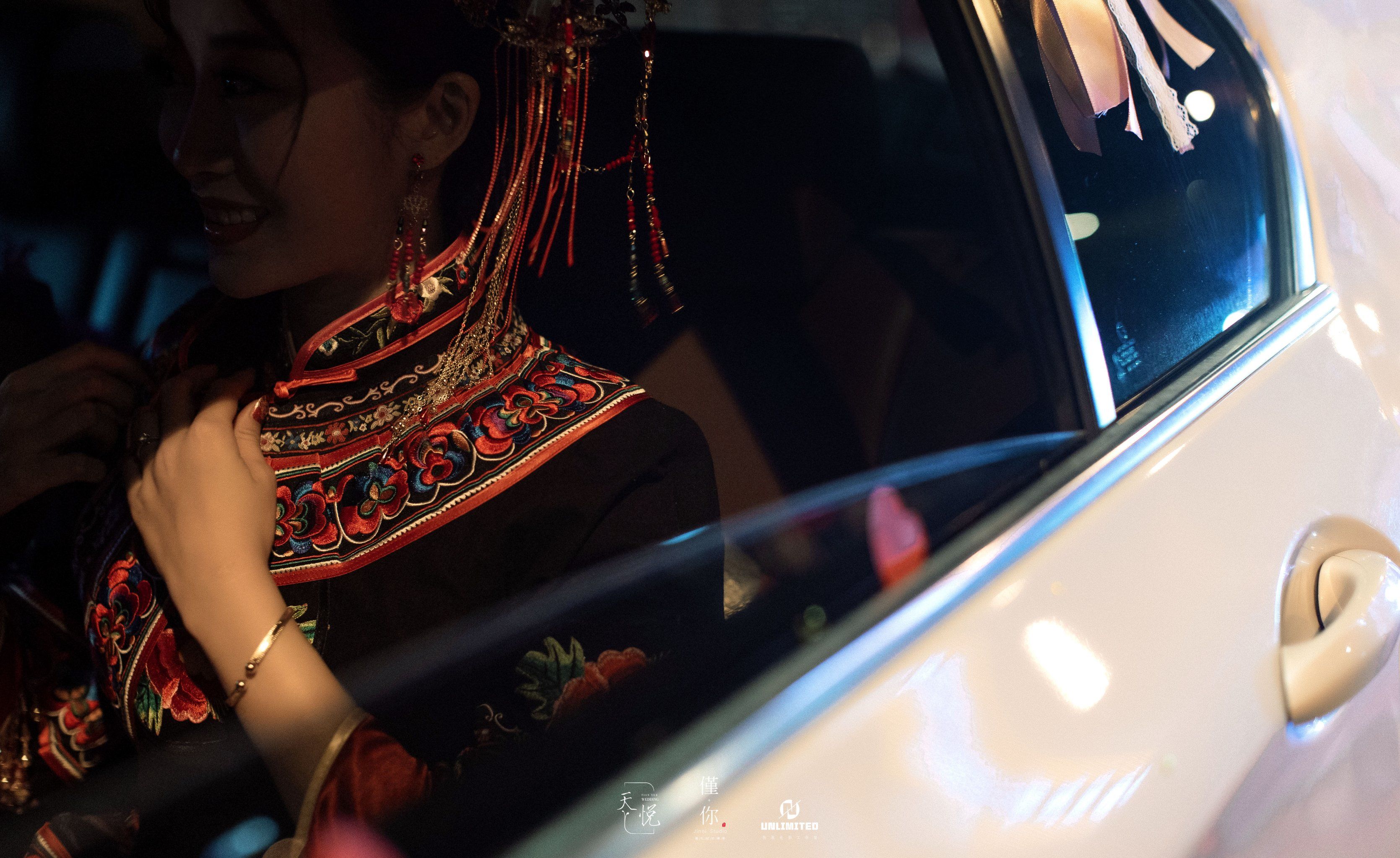 布依族婚服好漂亮