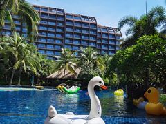 -三亚湾海居铂尔曼度假酒店