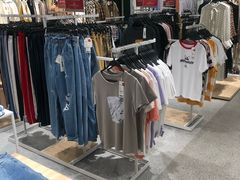 -hotwind热风(世纪东方广场店)