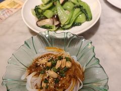 -渝信川菜 · 川味家常菜(财富购物中心店)