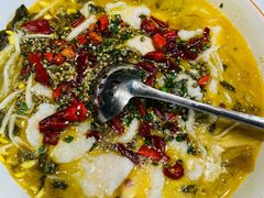 招牌酸菜鱼-和记小菜(东方店)