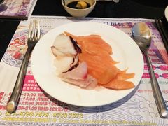 -金马门国际美食百汇(珞喻路店)