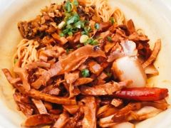 -佬钱湾仔(衣裳街店)