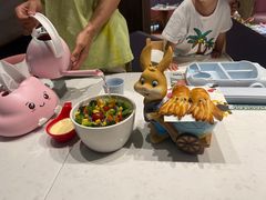 -水桶王国主题餐厅·聚会·生日派对·亲子活动·家庭套餐(亚龙湾希尔顿店)